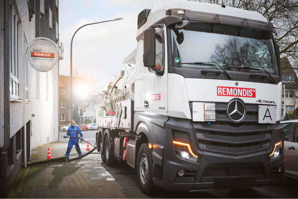 Separator ropopochodny